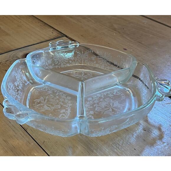 Vintage Orchid By Heisy Etched Glass Candy/Nut Dish/Bowl. 3 dividers. Handles - Picture 1 of 6